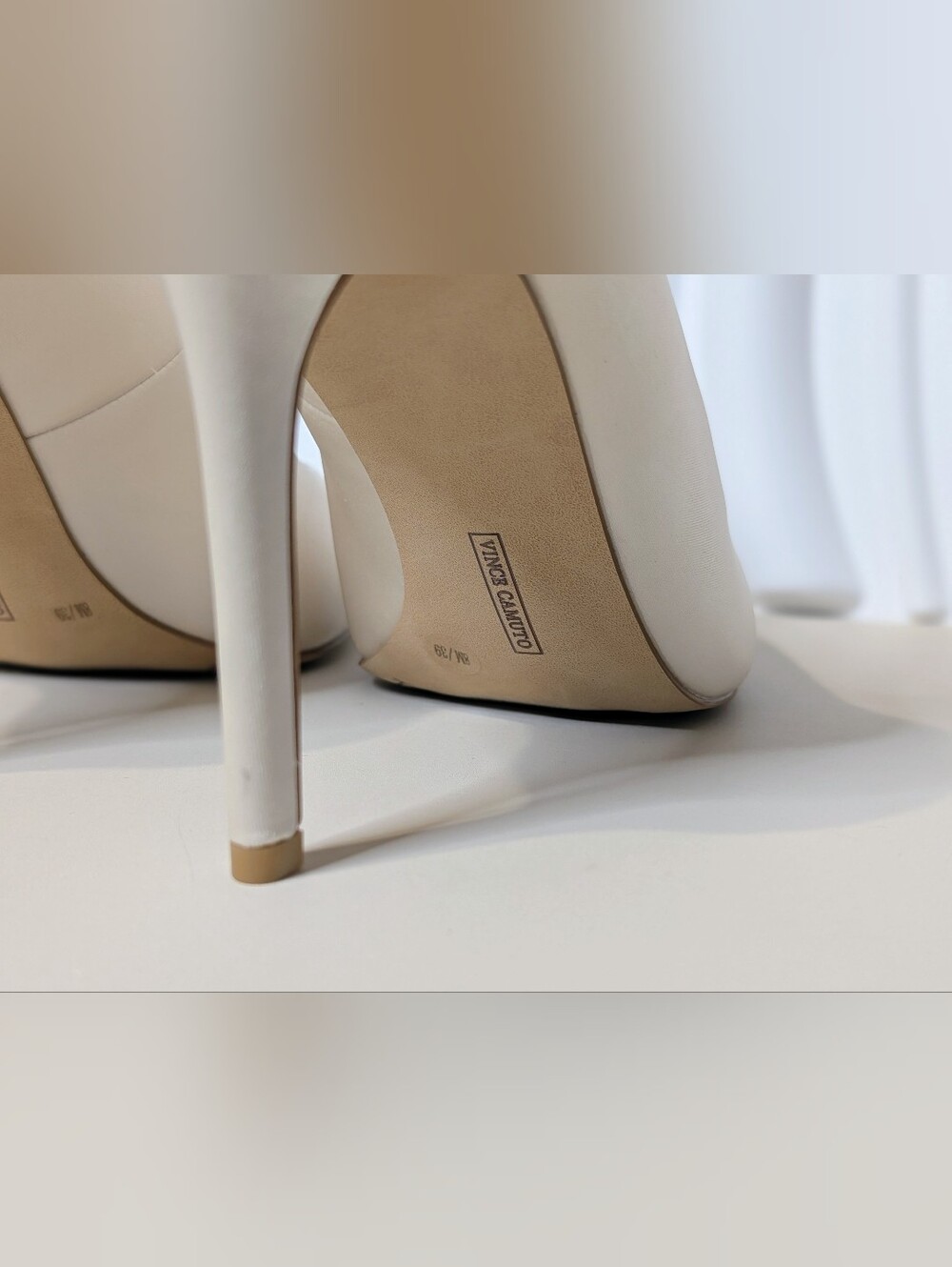 Vince Camuto Savilla Ivory Satin Bridal Wedding Pumps Heels NIB Size 8 - Picture 12 of 16
